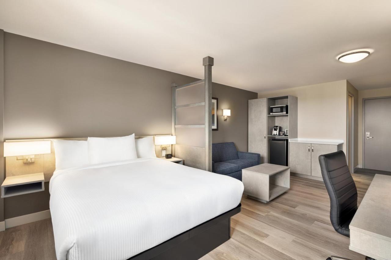 Microtel Inn & Suites Dorval Qc Luaran gambar
