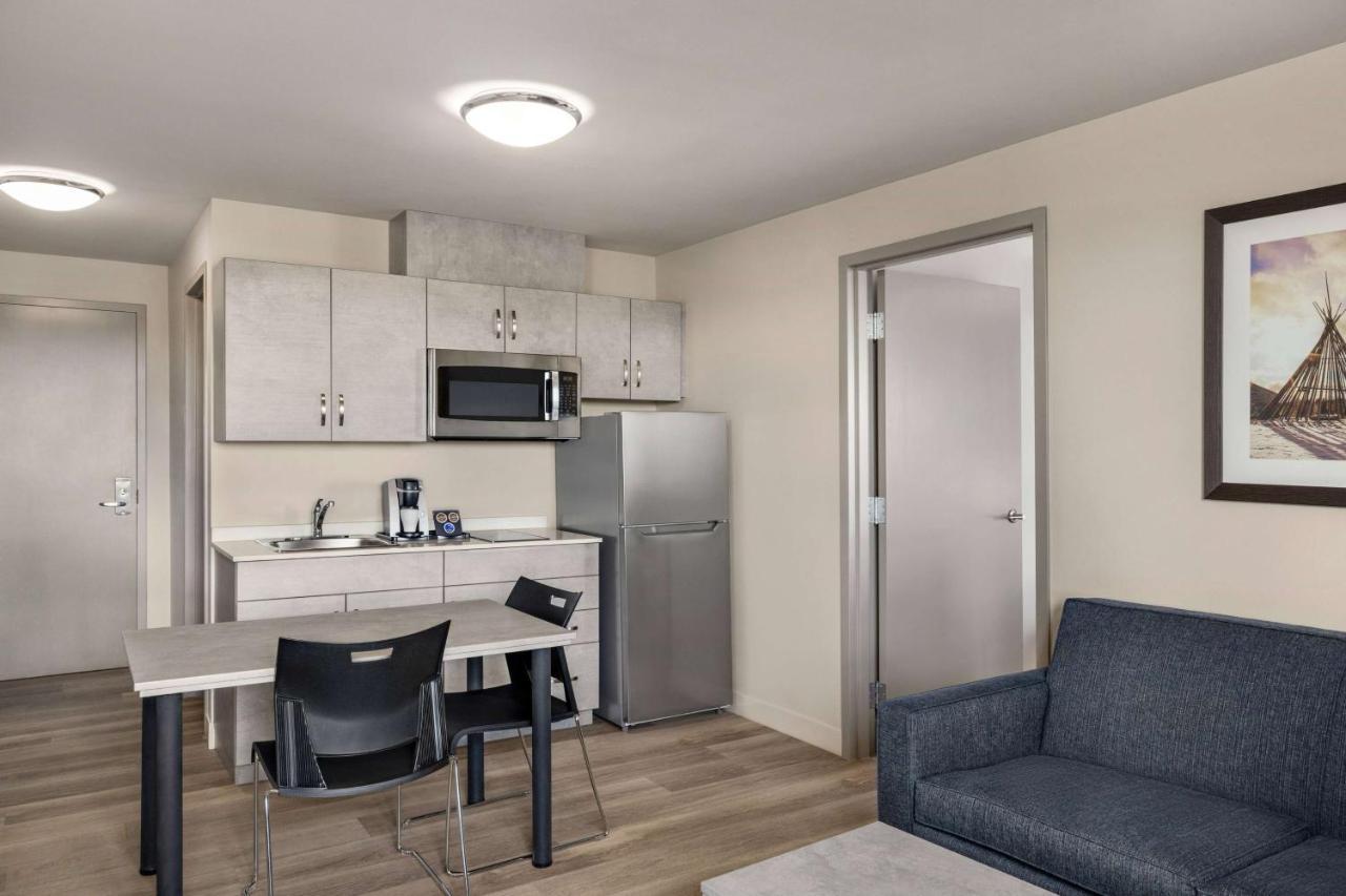 Microtel Inn & Suites Dorval Qc Luaran gambar